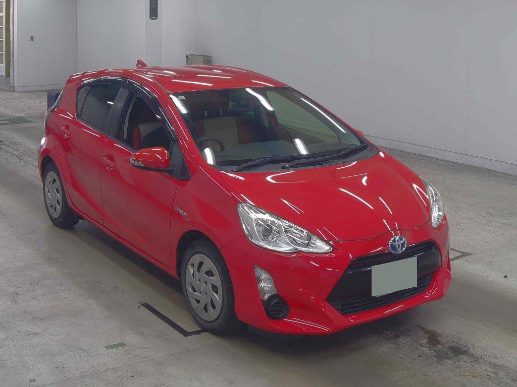 2016 TOYOTA AQUA